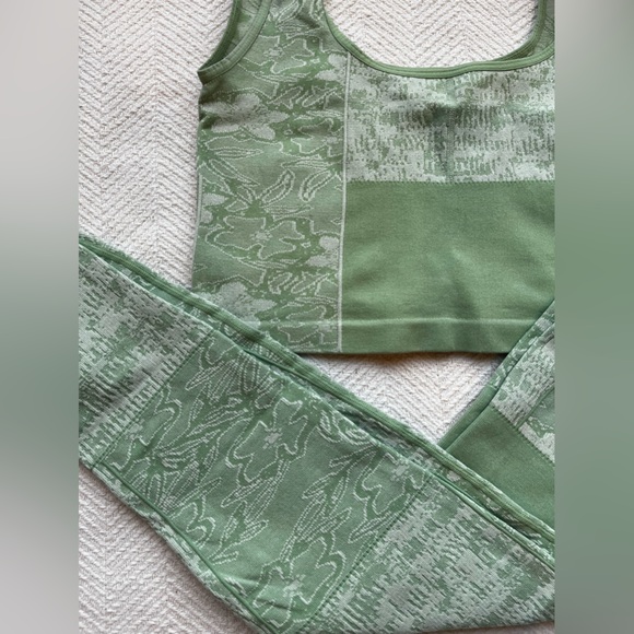 Free people workout set - Picture 5 of 5